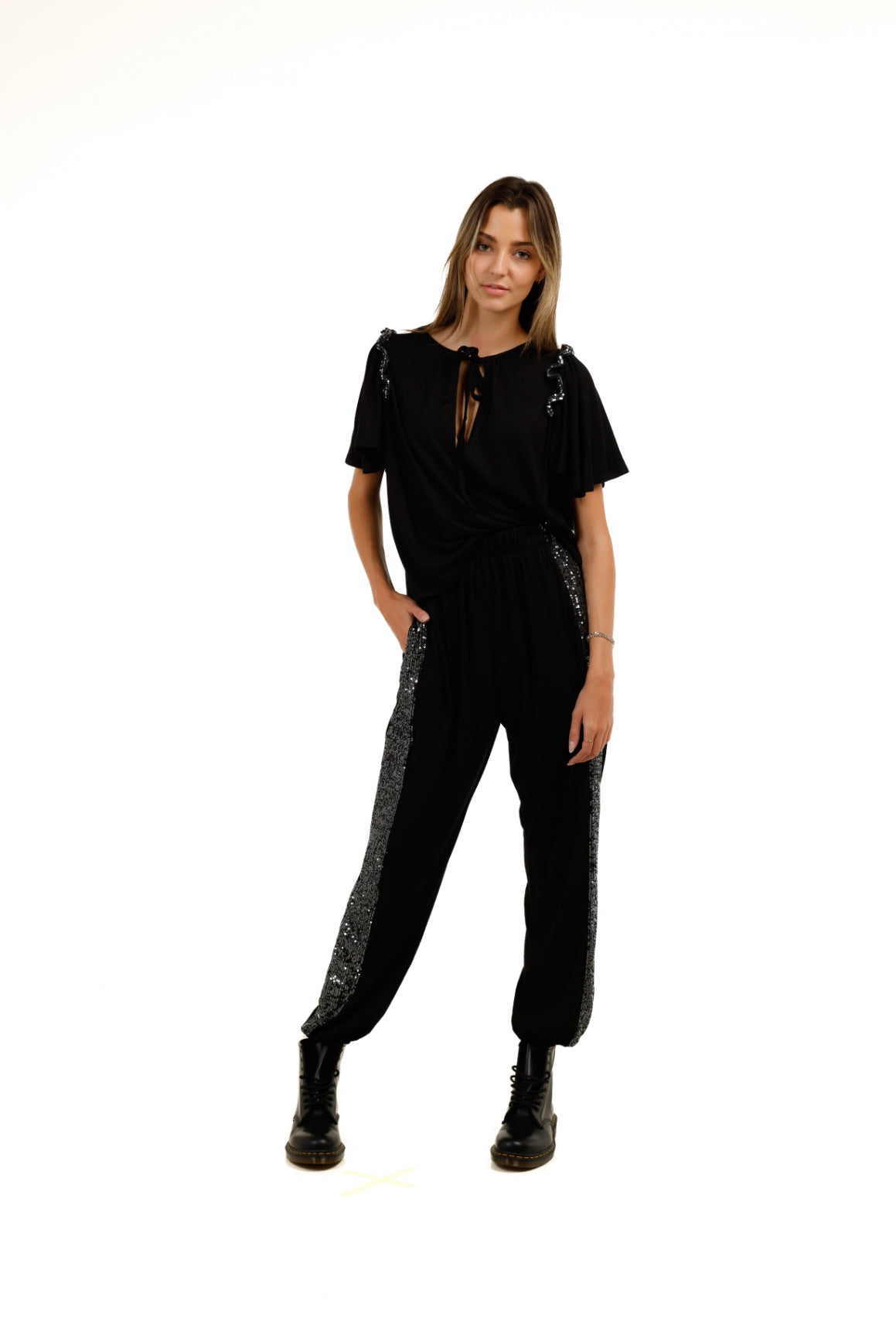 KNIT RUFFLE SLEEVE TOP