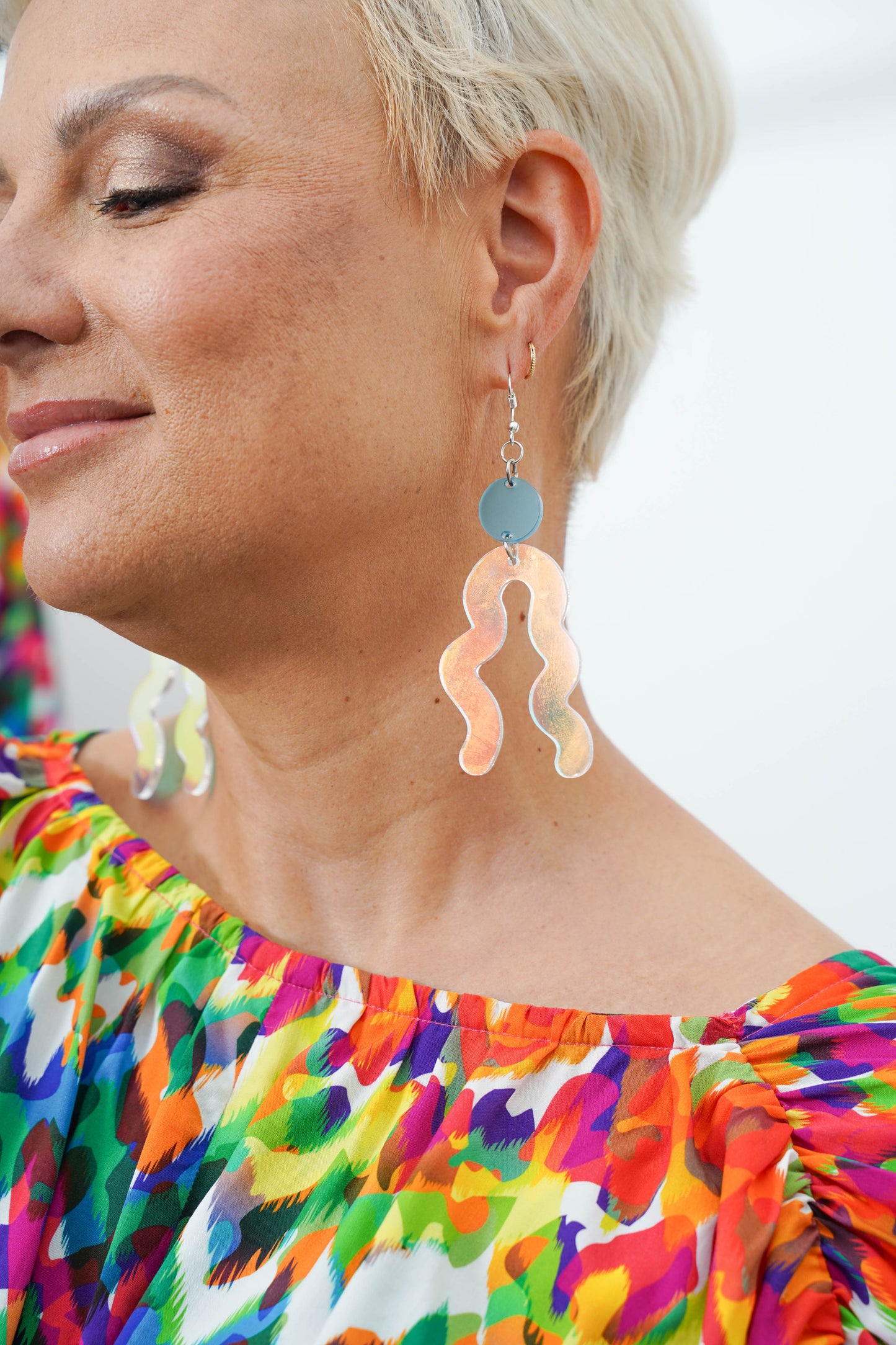 Wavy Drop earrings